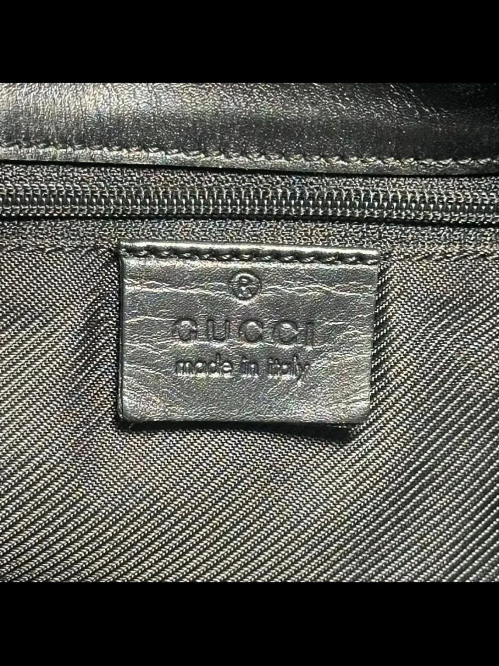 Gucci Monogram Canvas Tote Bag in Beige/Black